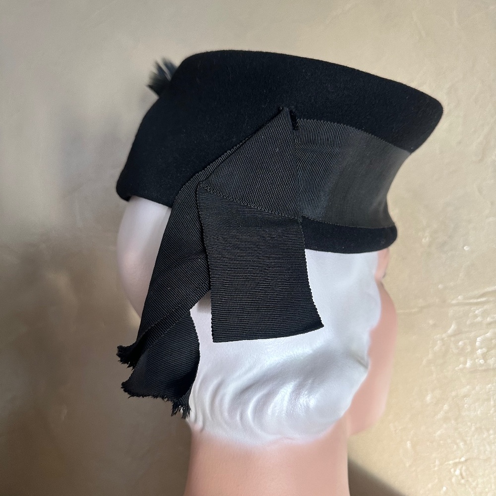 FABULOUS 1930s' BLACK FELT "COSSACK" STYLE HAT WITH STUDS & FEATHERS - Picture 7 of 15